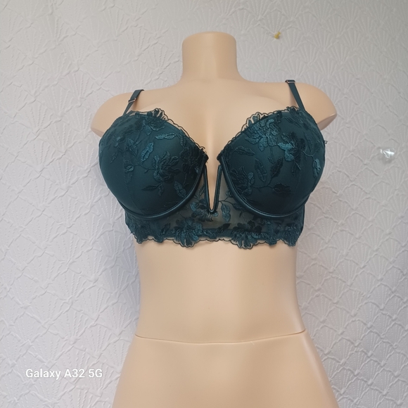 Marilyn Monroe Other - Marilyn Monroe Teal Lace Longline Push-Up Bra